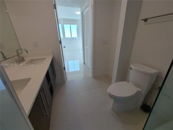 $2,800 | 7661 Northwest 107th Avenue, Unit 710, Doral, FL 33178