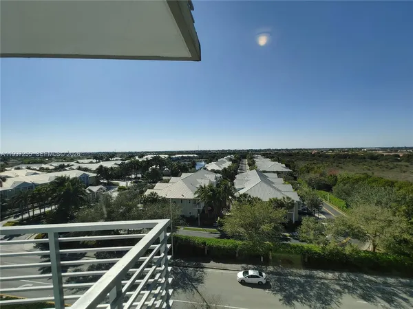 $2,800 | 7661 Northwest 107th Avenue, Unit 710, Doral, FL 33178