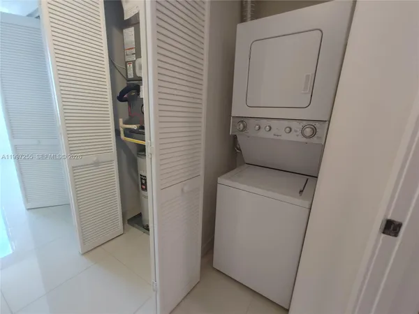 $2,800 | 7661 Northwest 107th Avenue, Unit 710, Doral, FL 33178