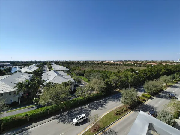 $2,800 | 7661 Northwest 107th Avenue, Unit 710, Doral, FL 33178