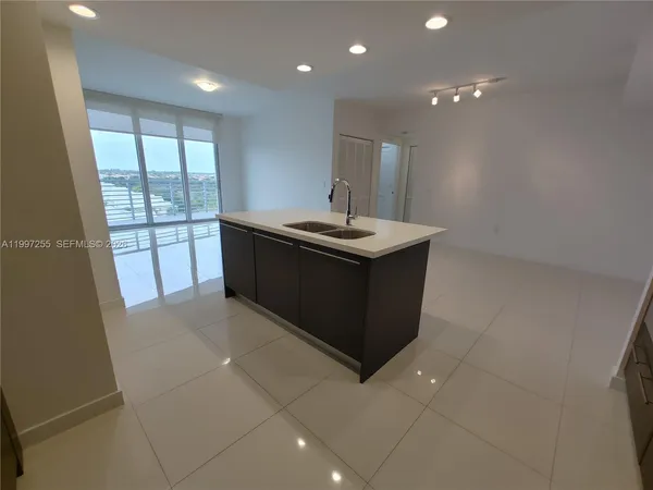 $2,800 | 7661 Northwest 107th Avenue, Unit 710, Doral, FL 33178