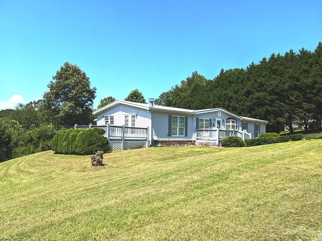 a house view with a outdoor space