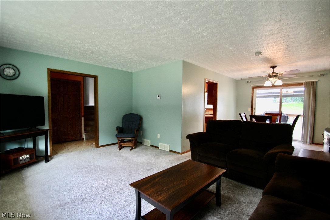 362 Moore Road Akron, OH 44319 - Photo 5 of 32
