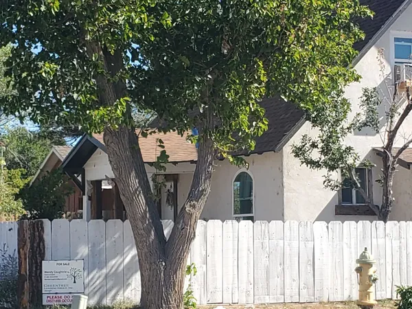 $400,000 | 135 North Washington Street, Lone Pine, CA 93545