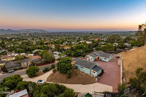 $1,150,000 | 315 North Loop Drive, Camarillo, CA 93010