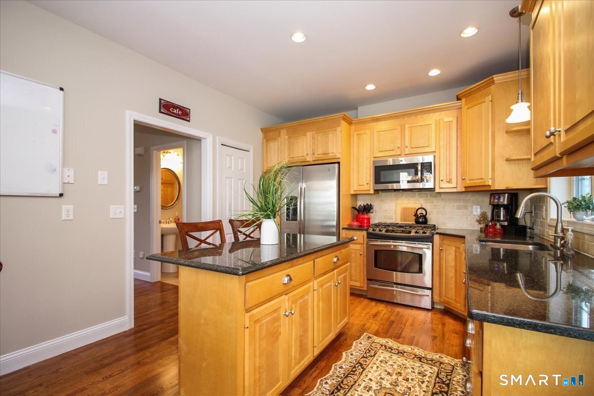 6 Partridge Lane, Unit 6 Farmington, CT 06032 - Photo 9 of 40
