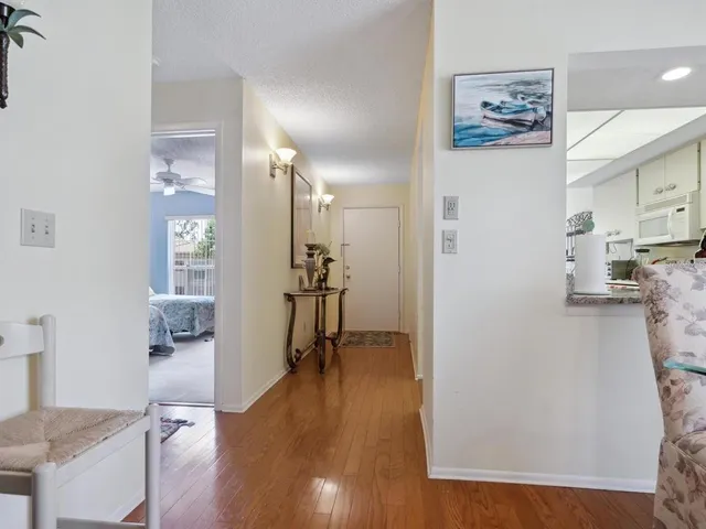 $3,400 | 4415 Longmeadow, Unit 44, Sarasota, FL 34235