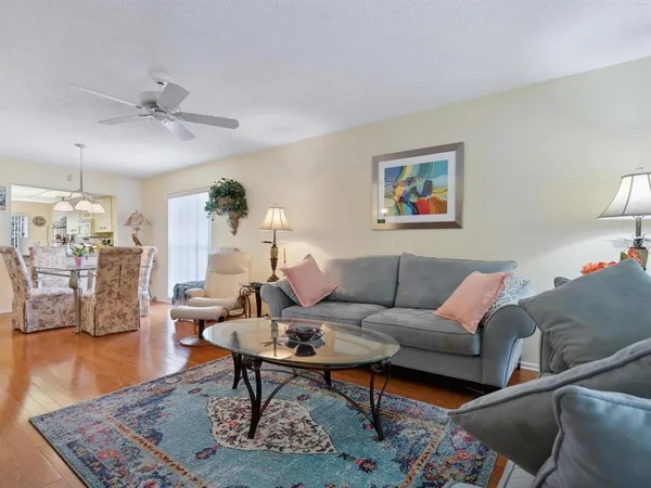 $3,400 | 4415 Longmeadow, Unit 44, Sarasota, FL 34235