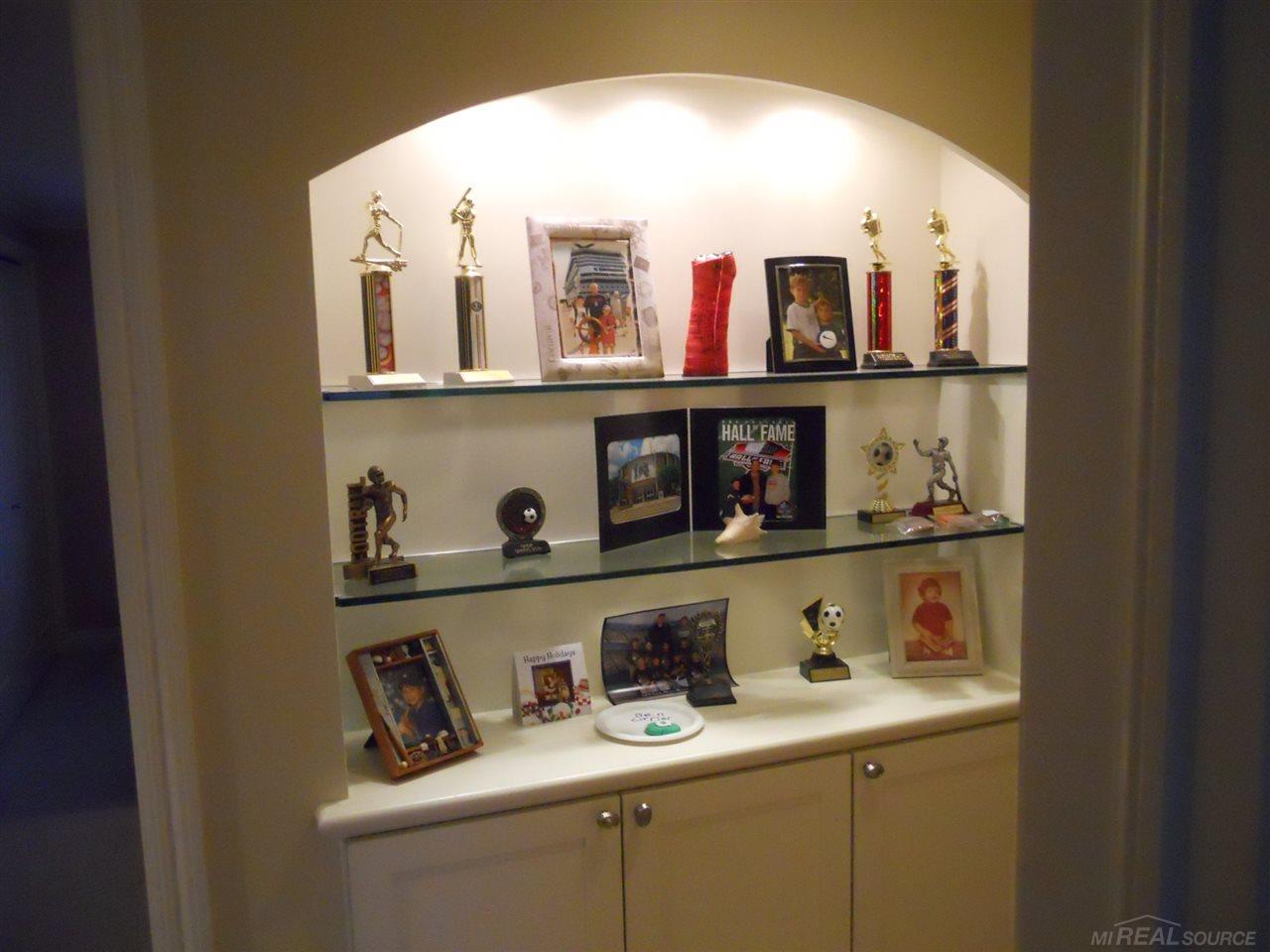 723 Canterbury Road Grosse Pointe Woods, MI 48236 - Photo 10 of 30