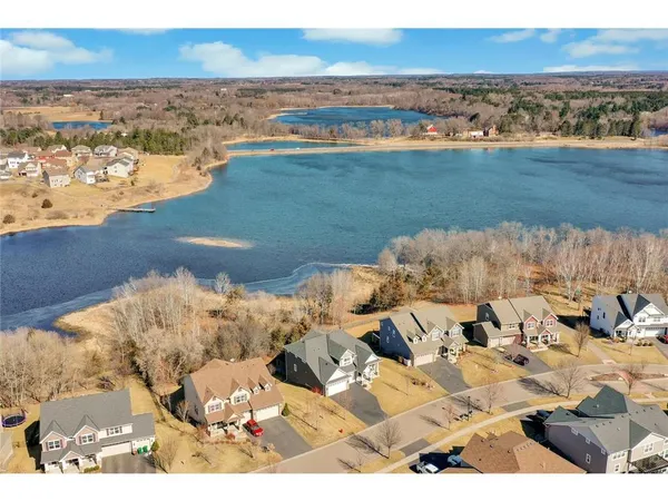 $895,900 | 2820 White Pine Way, Stillwater, MN 55082