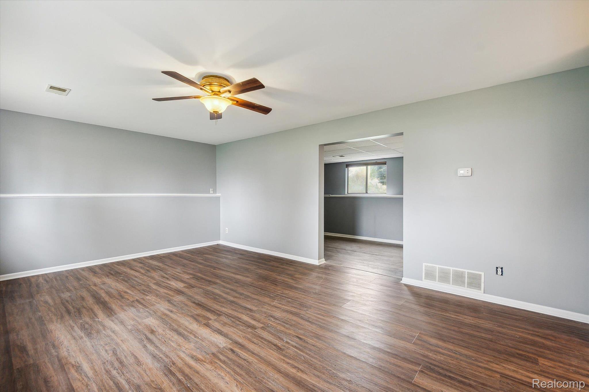 2196 South Vassar Road Burton, MI 48519 - Photo 11 of 39 Gallery Image 11
