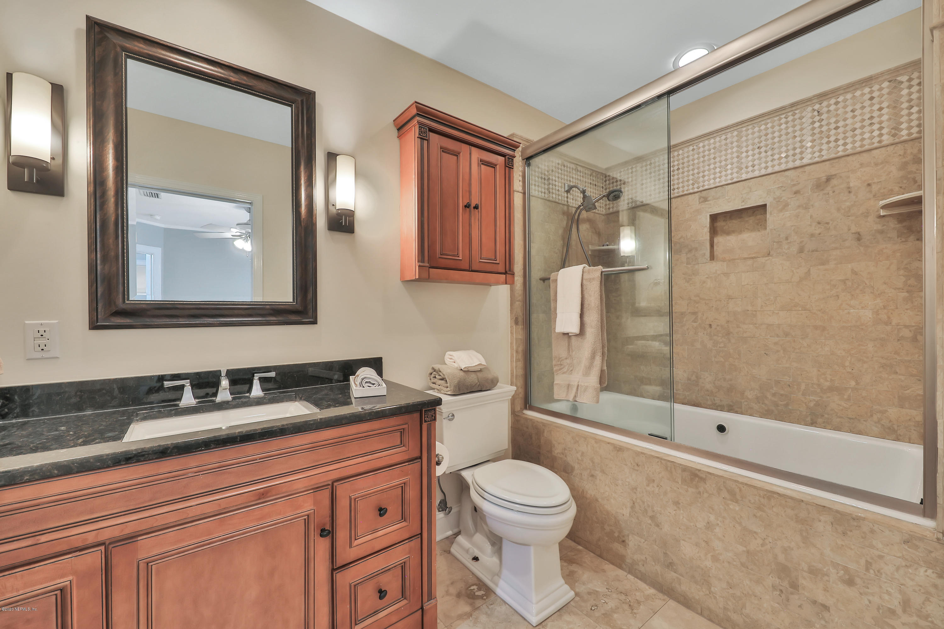 3895 Gadsden Road Jacksonville, FL 32207 - Photo 27 of 41 Owners Bath