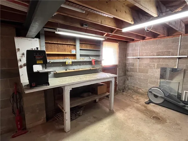 $1,800 | 3052 Jefferson Avenue, Washington, PA 15301