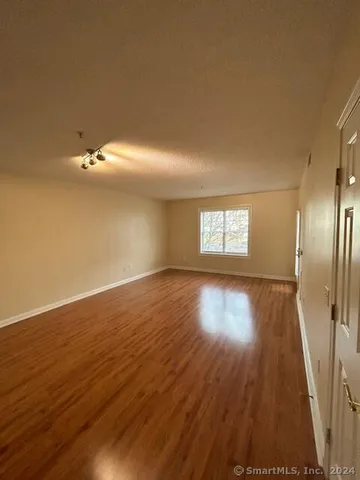 $2,757 | 499 Bedford Street, Unit 308, Stamford, CT 06901