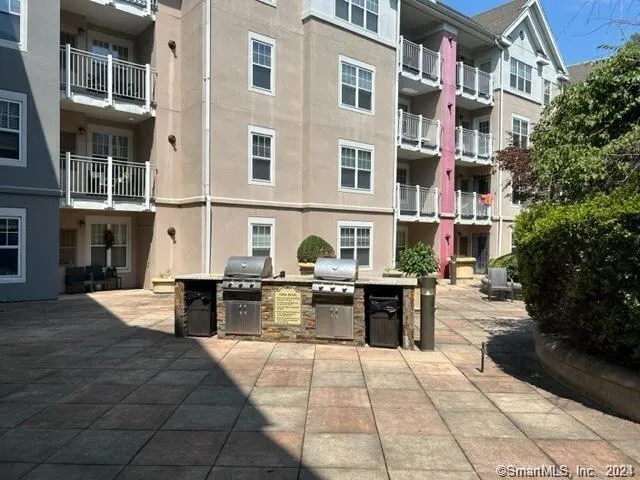 $2,757 | 499 Bedford Street, Unit 308, Stamford, CT 06901