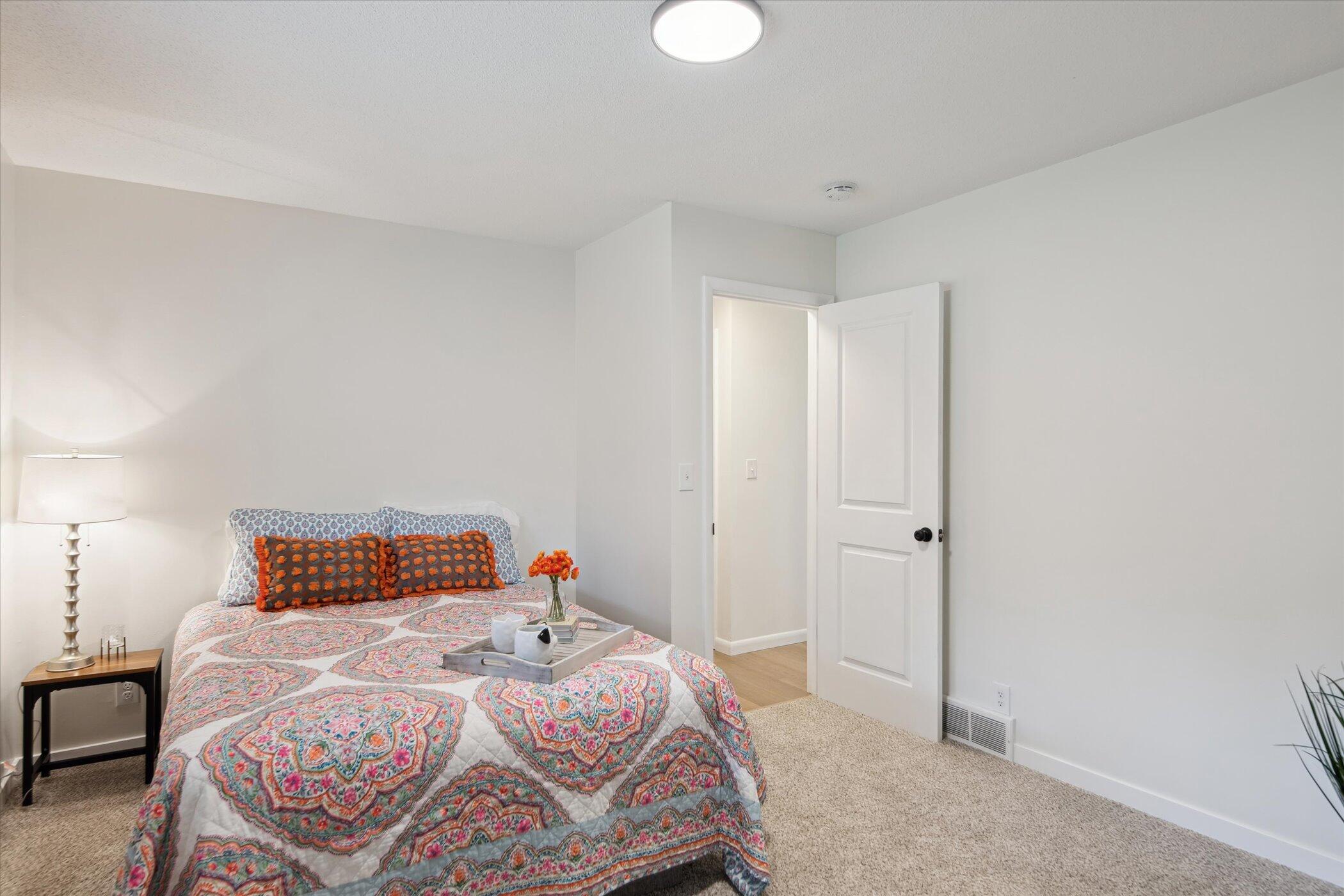 323 13th Street Plainwell, MI 49080 - Photo 20 of 47 Queen Bed