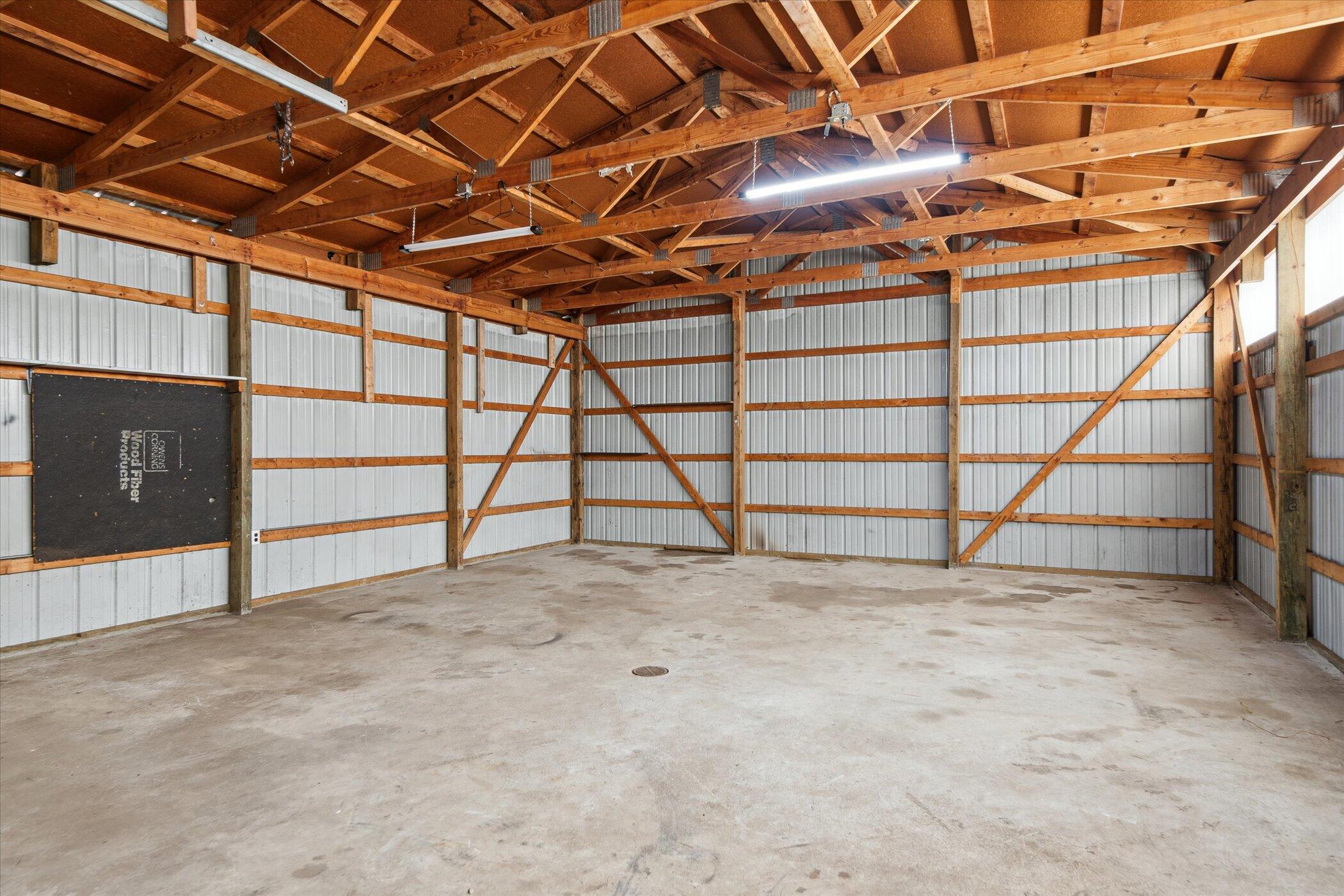 323 13th Street Plainwell, MI 49080 - Photo 43 of 47 Barn!
