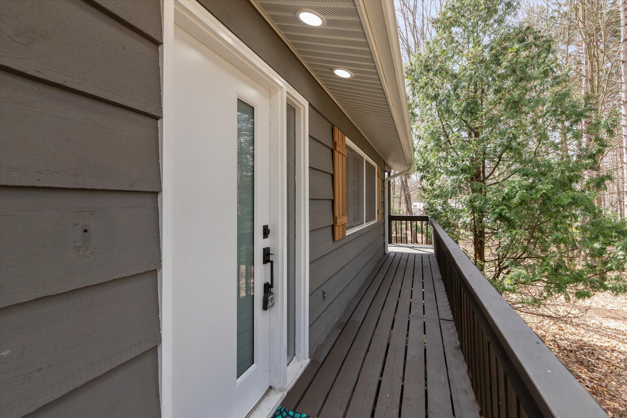 323 13th Street Plainwell, MI 49080 - Photo 5 of 47 Wrap Around Deck