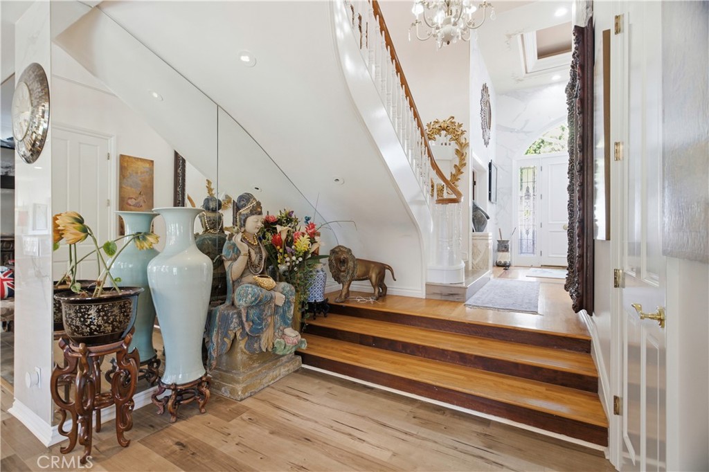 1 Royal St George Road Newport Beach, CA 92660 - Photo 5 of 65