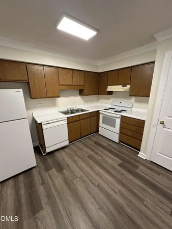 $1,245 | 3502 Ivy Commons Drive, Unit 302, Raleigh, NC 27606