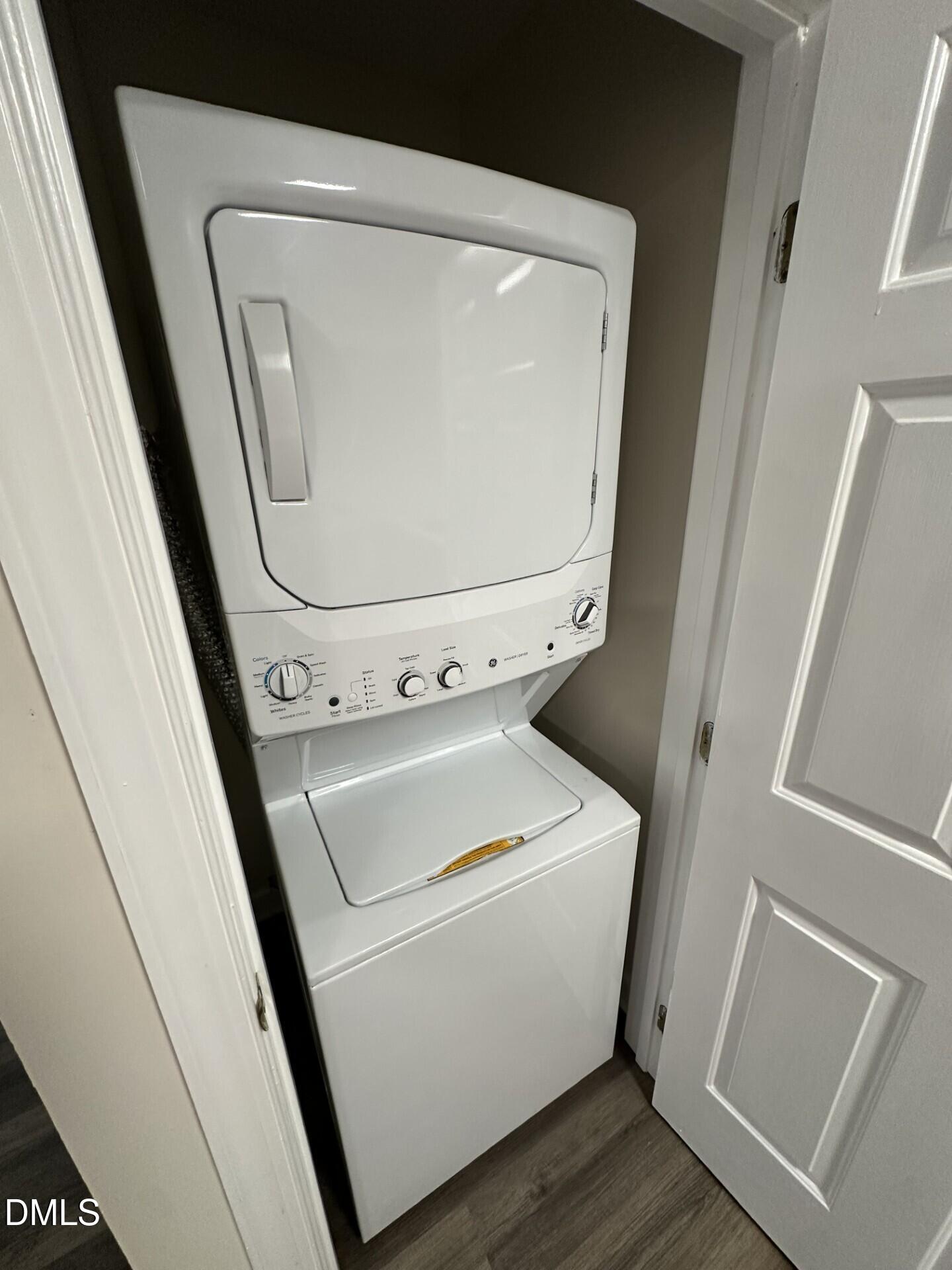 3502 Ivy Commons Drive, Unit 302 Raleigh, NC 27606 - Photo 4 of 8 4