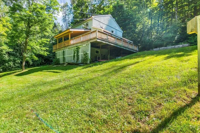 $349,000 | 509 Thompson Pond Road, Pownal, VT 05261