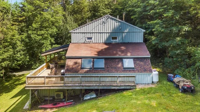$349,000 | 509 Thompson Pond Road, Pownal, VT 05261