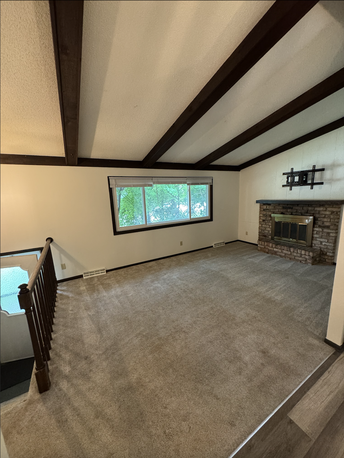 571 County Rd B East Maplewood, MN 55117 - Photo 3 of 11