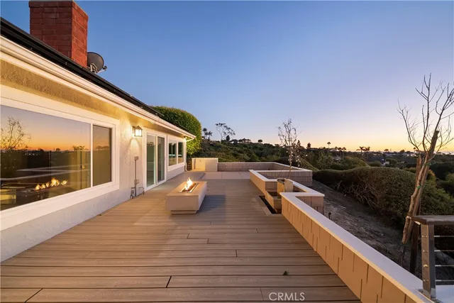 a view of a terrace with seating area