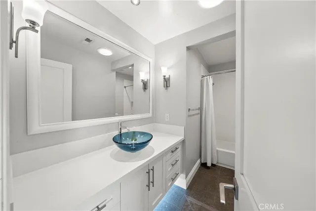 $7,800 | 703 Calle Brisa, San Clemente, CA 92673