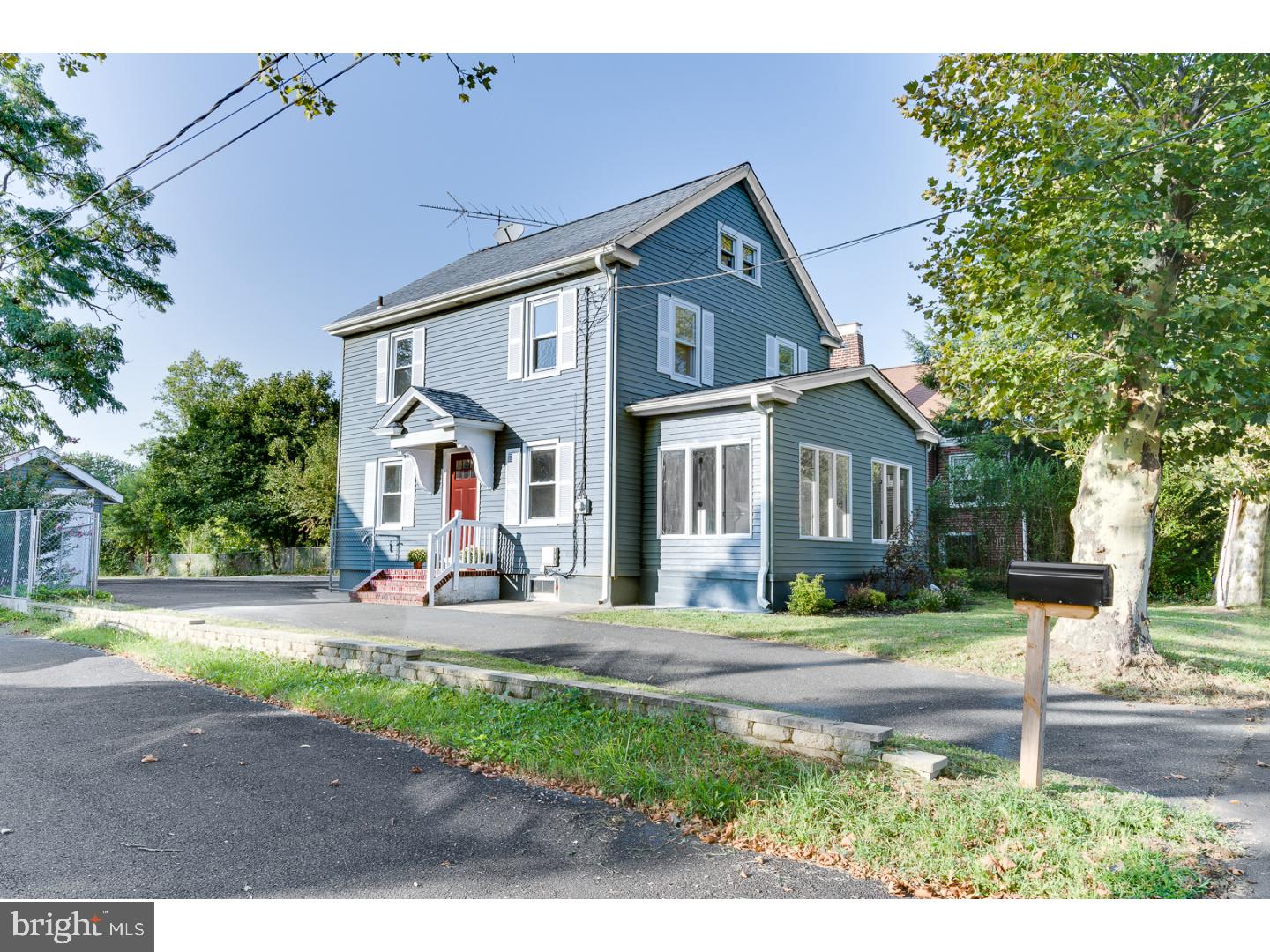 662 Edinburg Road Hamilton, NJ 08619 - Photo 1 of 24