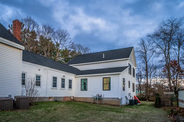 $475,000 | 50 C Linden Street, Exeter, NH 03833