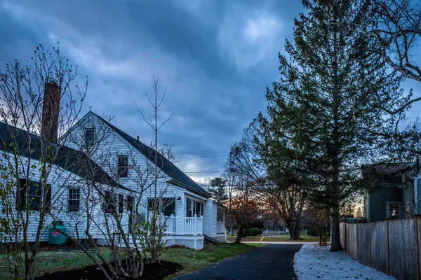 $475,000 | 50 C Linden Street, Exeter, NH 03833