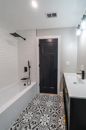 $475,000 | 50 C Linden Street, Exeter, NH 03833
