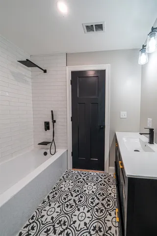 $475,000 | 50 C Linden Street, Exeter, NH 03833