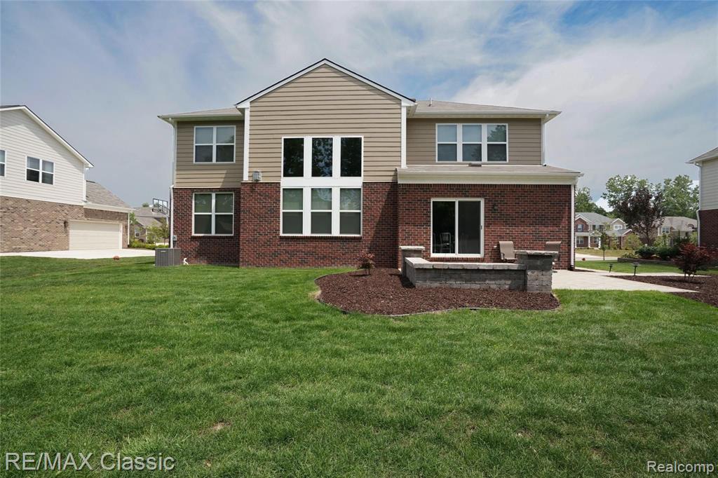 1475 Hickory Ridge Court South Canton, MI 48187 - Photo 29 of 32