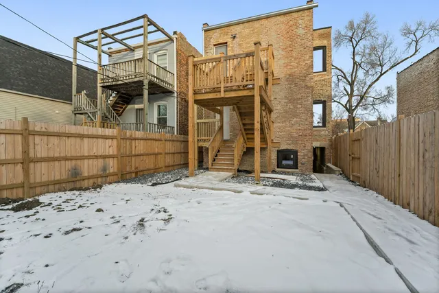 $489,900 | 818 South Karlov Avenue, Chicago, IL 60624