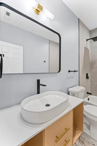 $489,900 | 818 South Karlov Avenue, Chicago, IL 60624