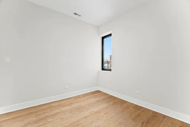 $489,900 | 818 South Karlov Avenue, Chicago, IL 60624