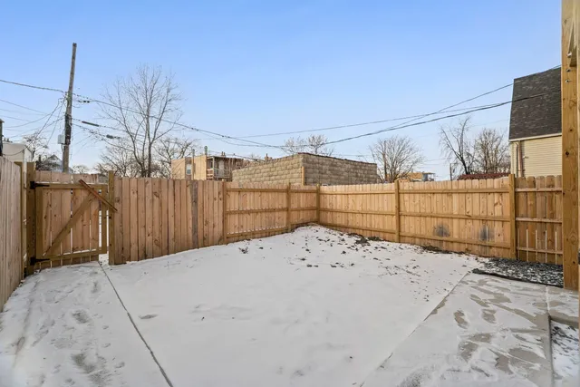 $489,900 | 818 South Karlov Avenue, Chicago, IL 60624