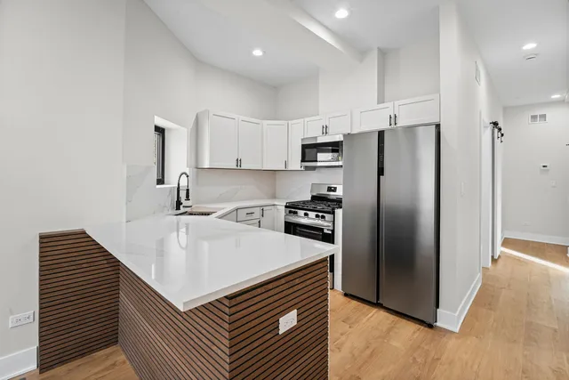 $489,900 | 818 South Karlov Avenue, Chicago, IL 60624