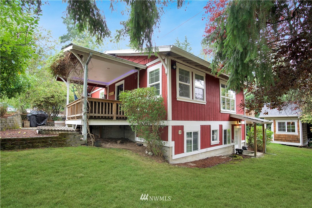 11655 160th Avenue Southeast Renton, WA 98059 - Photo 2 of 29 Gallery Image 2