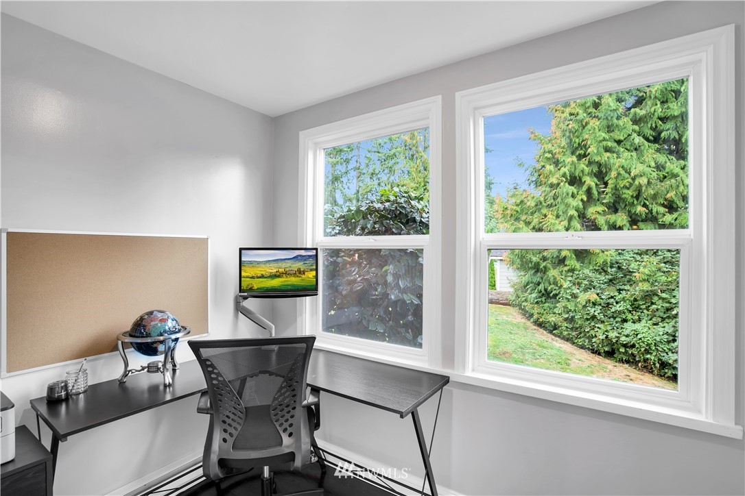 11655 160th Avenue Southeast Renton, WA 98059 - Photo 14 of 29 Gallery Image 14