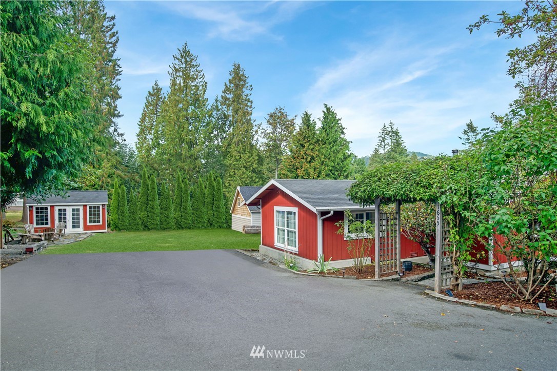 11655 160th Avenue Southeast Renton, WA 98059 - Photo 3 of 29 Gallery Image 3