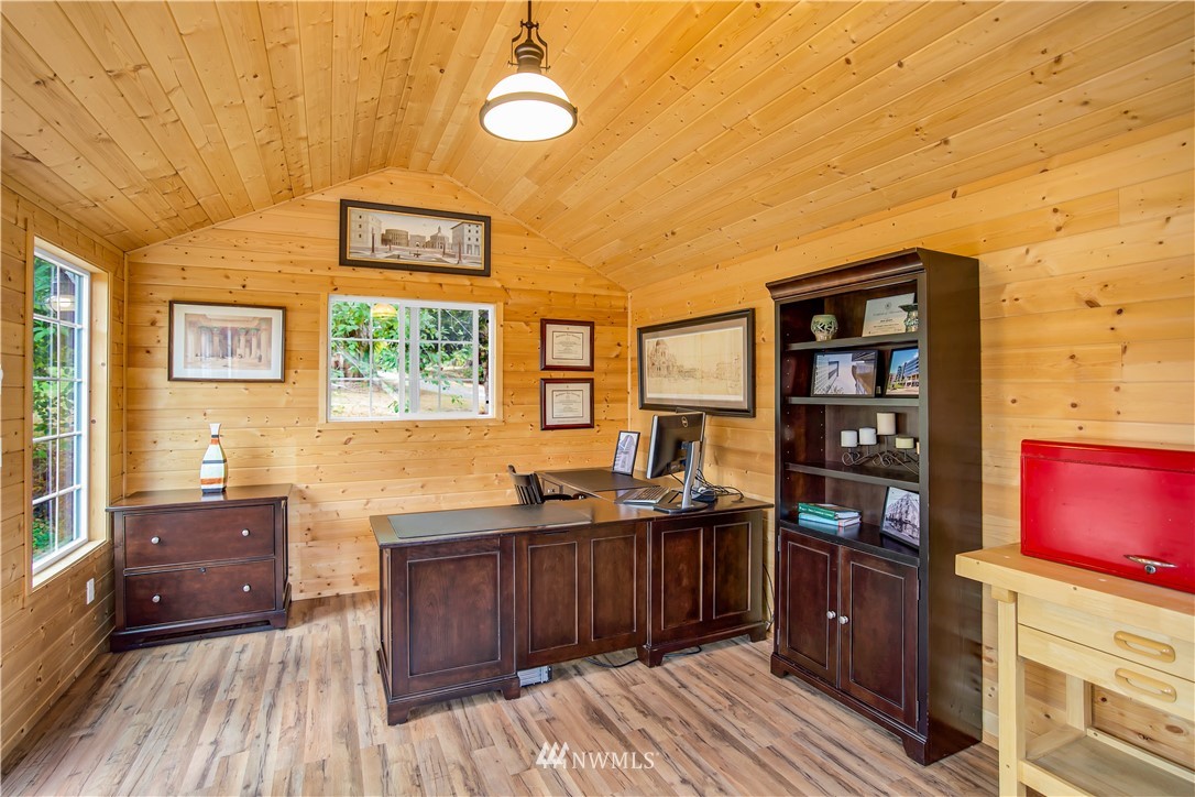 11655 160th Avenue Southeast Renton, WA 98059 - Photo 21 of 29 Gallery Image 21