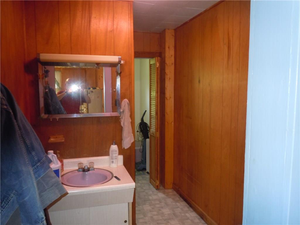 112 Dittmer Road Butler, PA 16002 - Photo 15 of 19 MAIN FLOOR BATHROOM