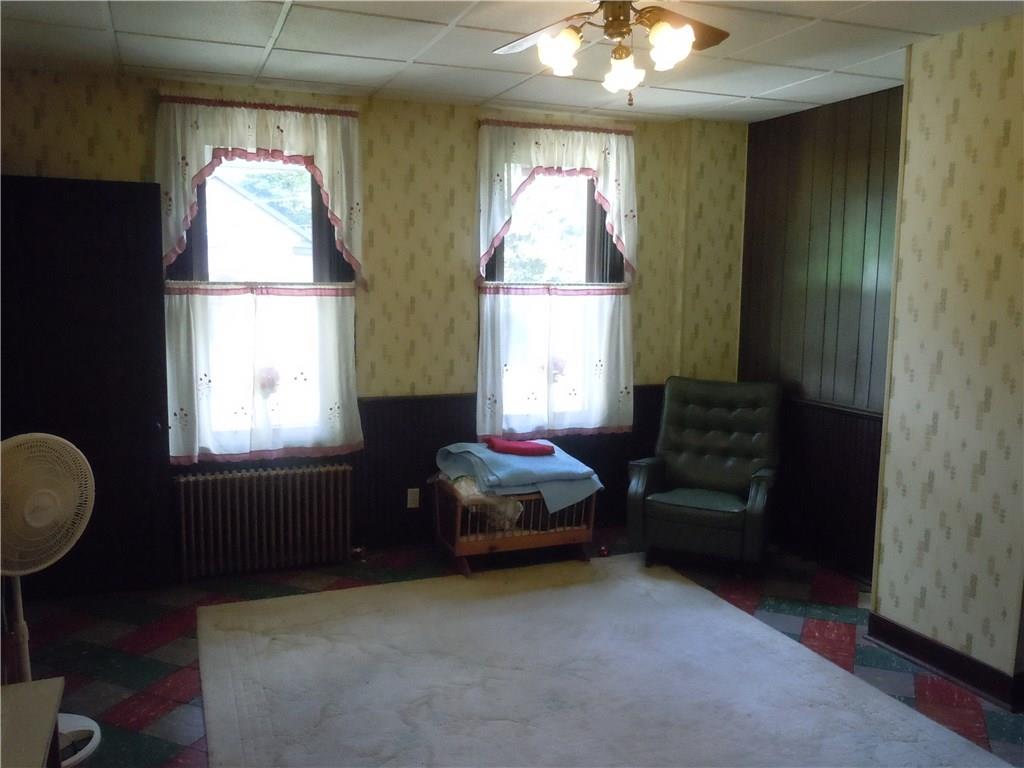 112 Dittmer Road Butler, PA 16002 - Photo 10 of 19 DININGROOM