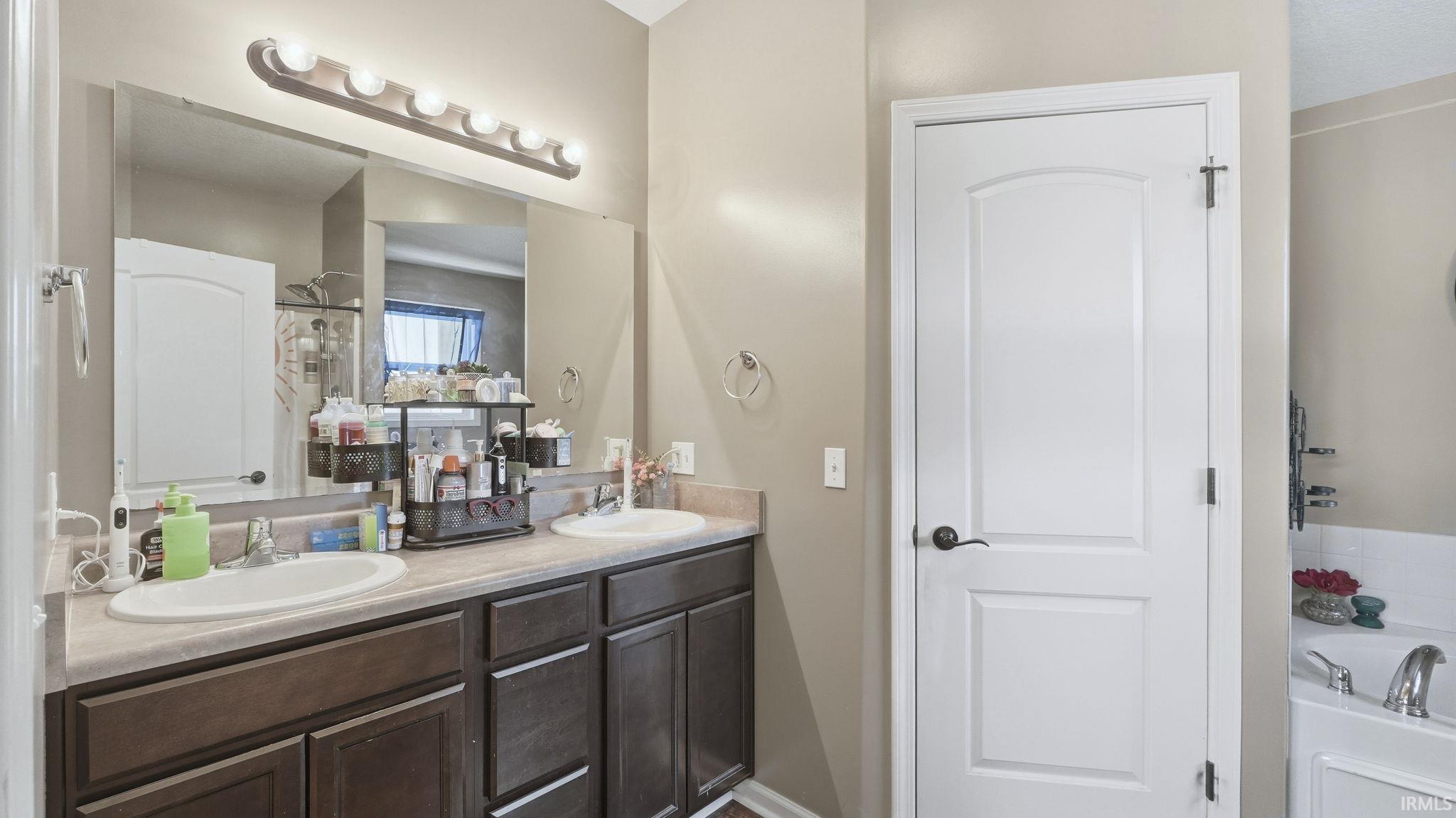 5932 Hemingway Run Fort Wayne, IN 46814 - Photo 17 of 36