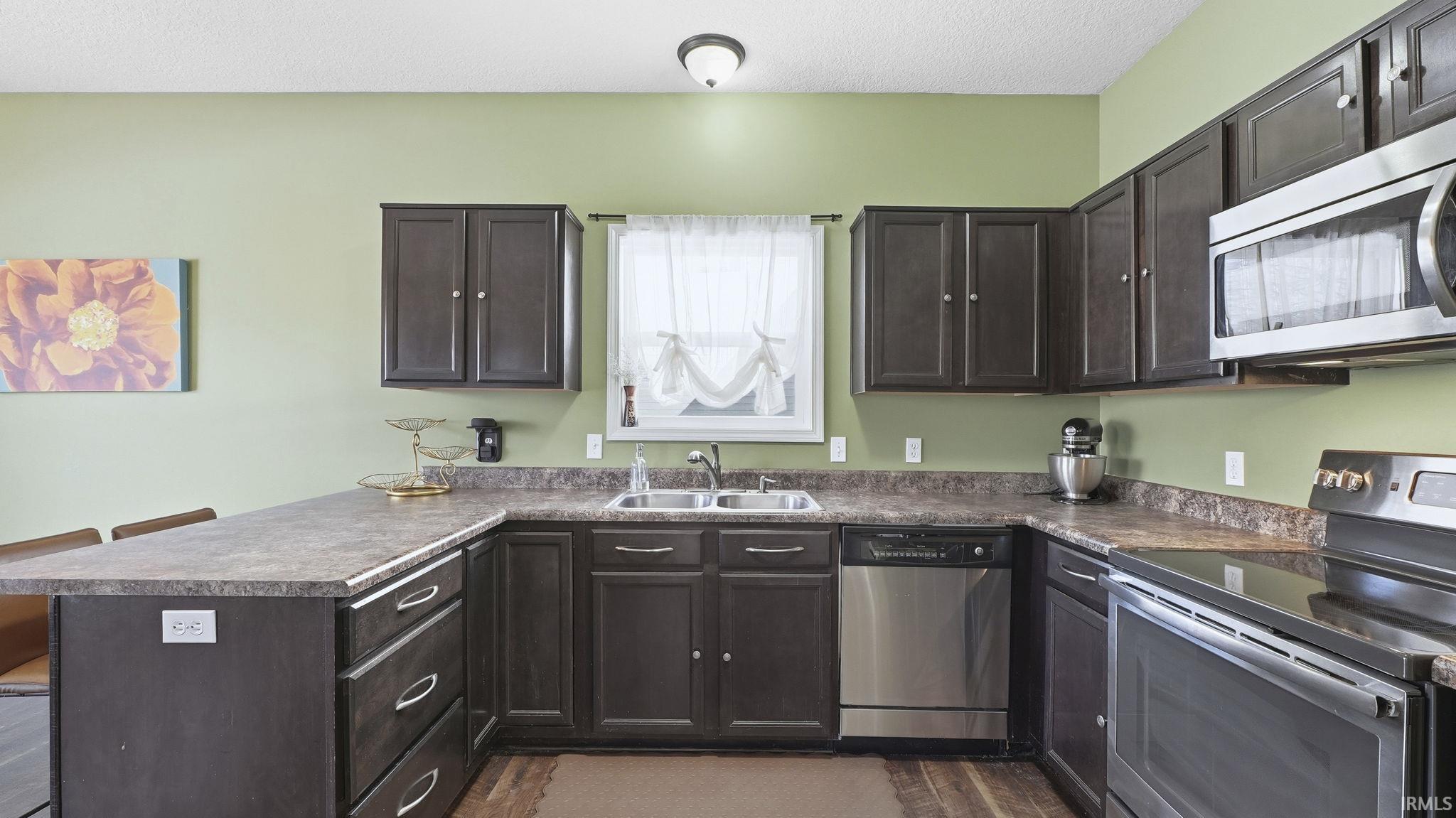 5932 Hemingway Run Fort Wayne, IN 46814 - Photo 10 of 36