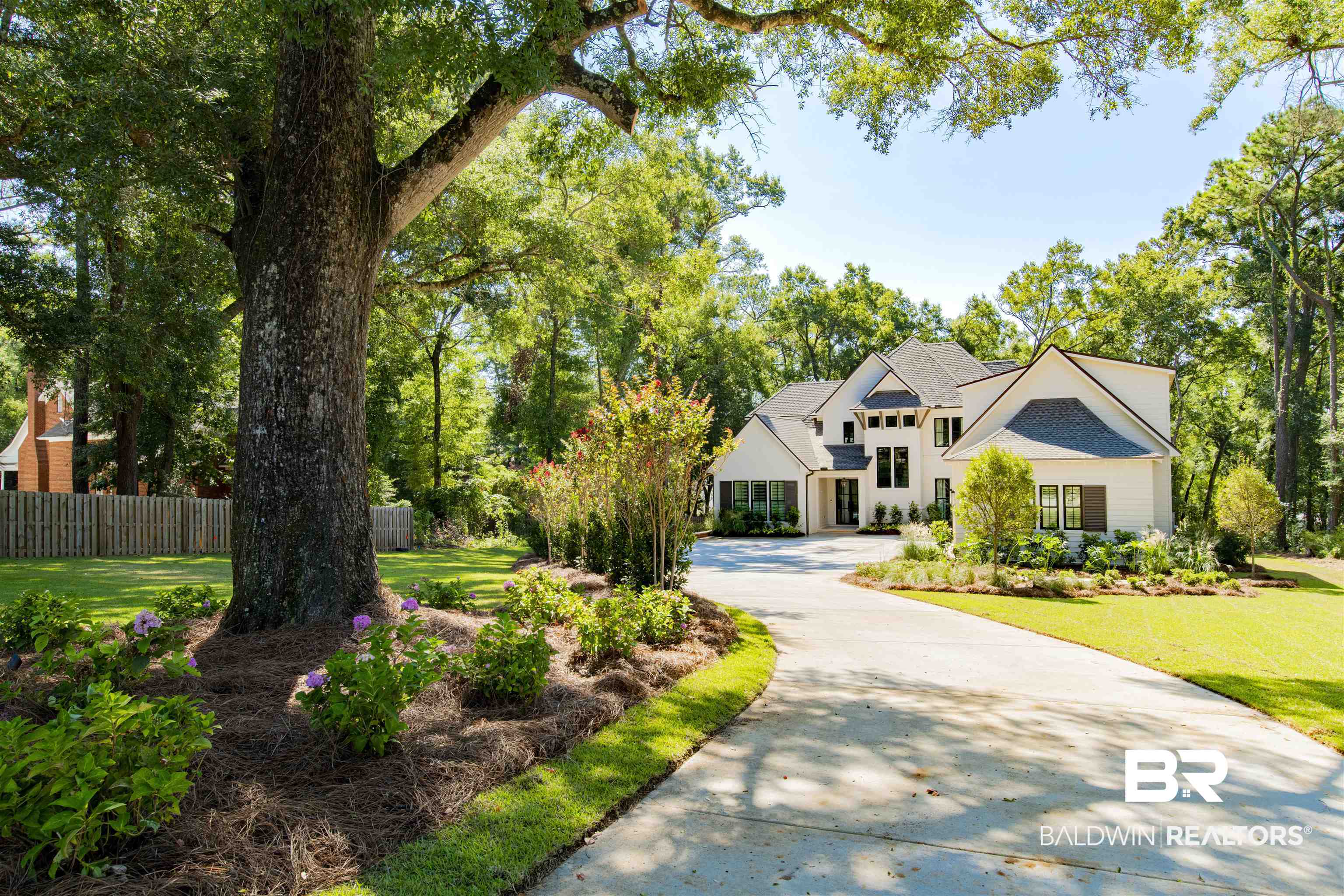 7248 Parker Road Fairhope, AL 36532 - Photo 2 of 55 Modern farmhouse with concrete driveway